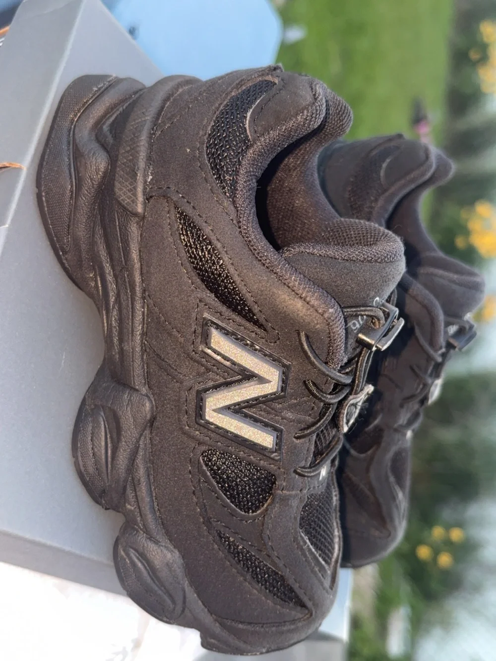 New Balance Men’s Black Athletic Lace-Up Sneaker